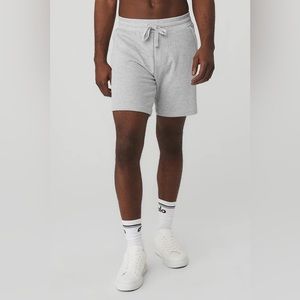 Alo Yoga Sweat Shorts Size Large Grey